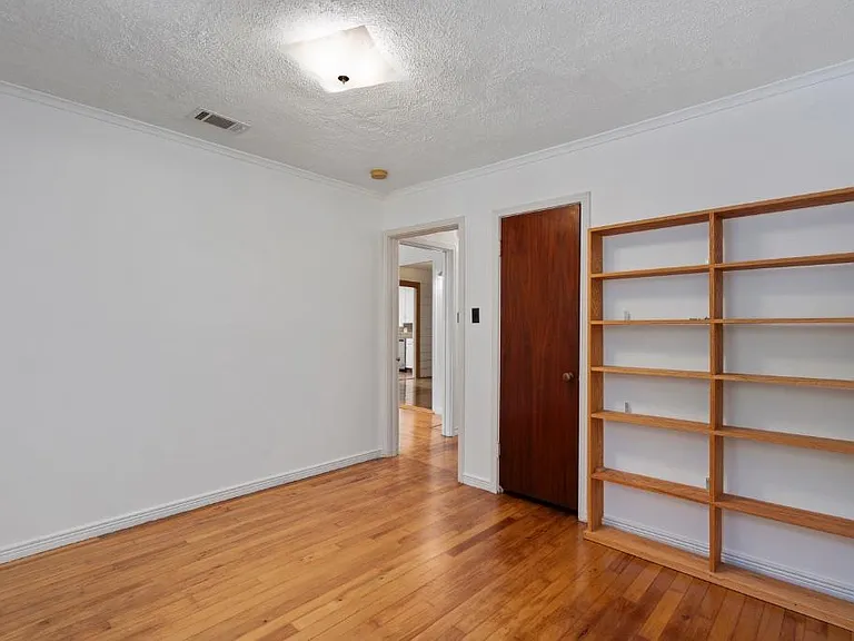 1212 Bentwood Rd — Photo 16