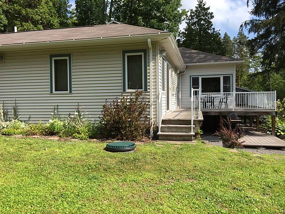 2nd image of 119 Badger Ln
