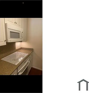 5 Warren Lodge Ct #2D — Photo 10