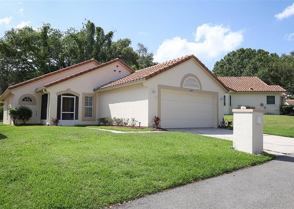 1st image of 1029 E Pebble Beach Cir
