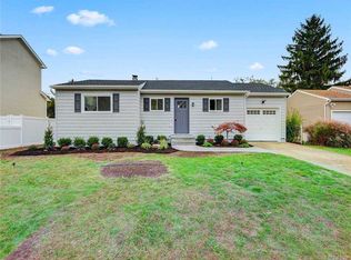 133 Morton Blvd, Plainview, NY 11803