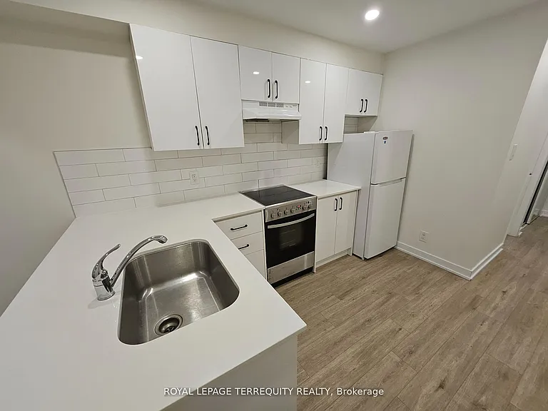 450 Arlington Ave #7 — Photo 10