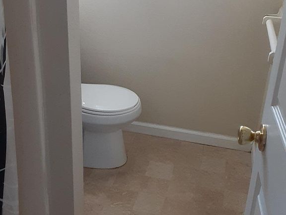 3rd image of 403 N West St APT C