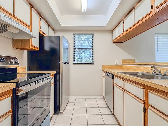 3rd image of 4534 Sleepy Oak Ln #4552