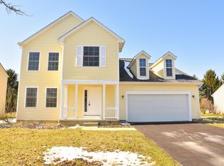 129 Barry Knoll Dr, Pataskala, OH