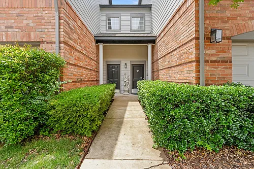 2524 Preston Rd Photo 1