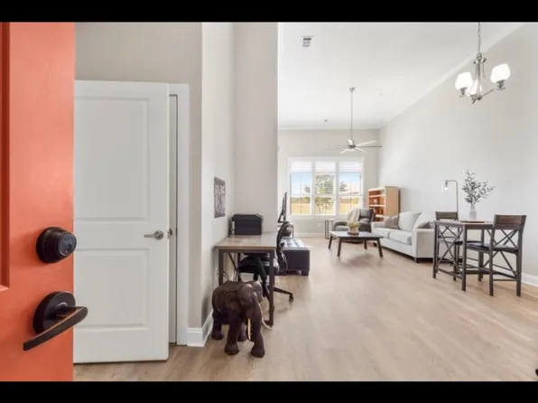445 W Blount Ave APT 105, Knoxville, TN 37920