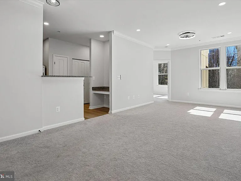 12000 Market St #371 — Photo 13