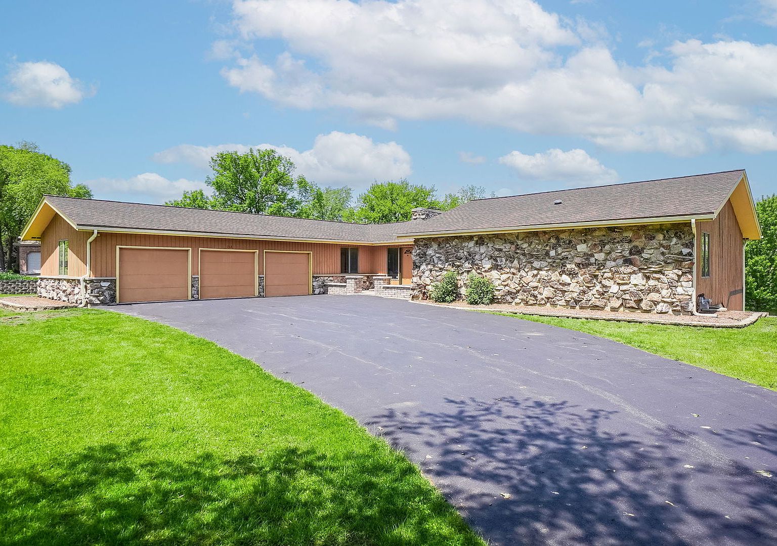 768 Halbert Ln, Inverness, IL 60010 MLS 11765486 Zillow