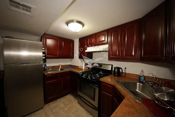 Rented by Red Sparrow Realty Group | media 20