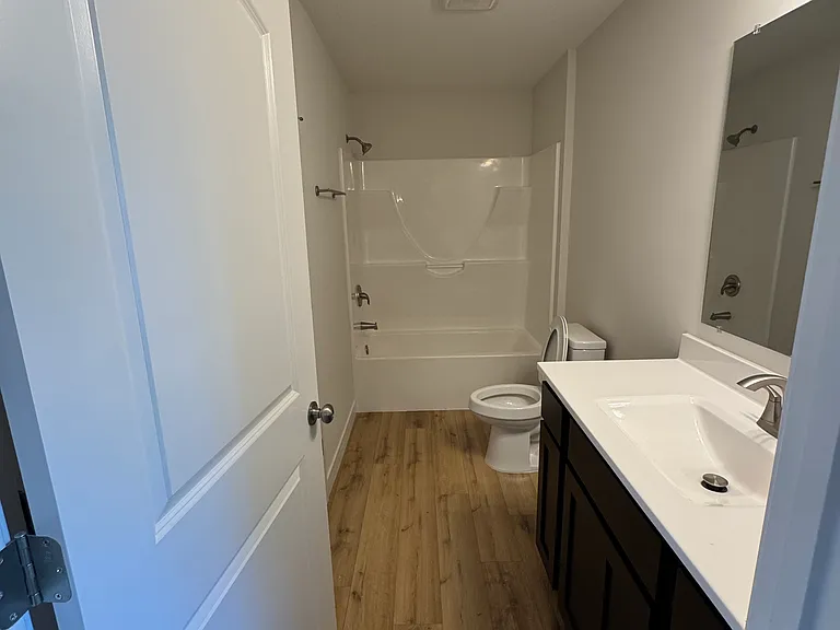 112 E Forest Ave #100 — Photo 8