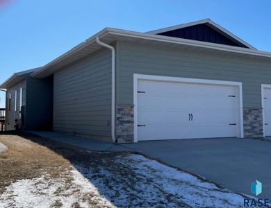 9643 W Tunis Dr, Sioux Falls, SD, 57106
