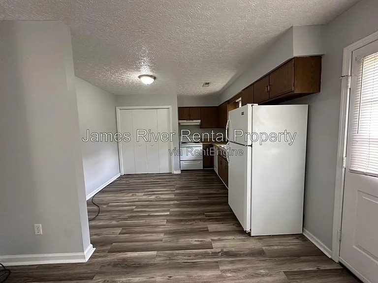 101 Daniel St #C — Photo 8