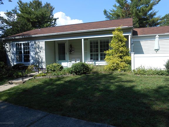 2nd image of 473 Chelsea Court #A