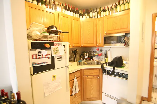 Rented by America Mecca Realty LLC | media 7