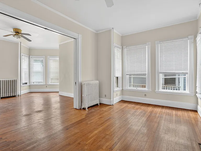 393 Pleasant St #1E — Photo 11