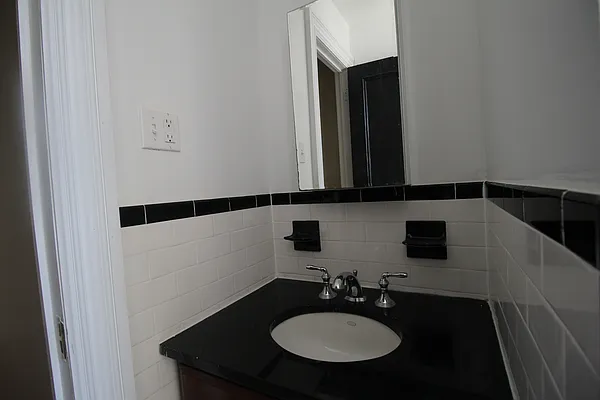 Rented by Julianna Realty Corp | media 20