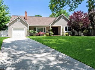 2175 Seneca Dr N, Merrick, NY 11566