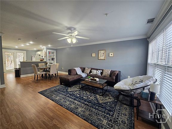 4th image of 490 Barnett Shoals #205