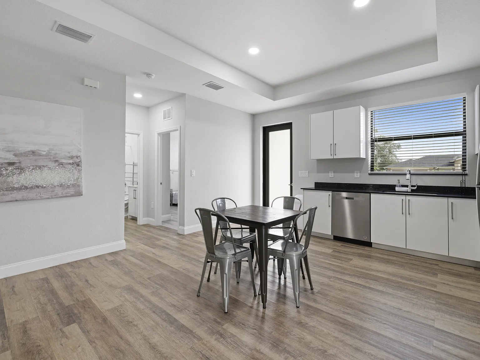 1911 Lorna Avenue - 1 — Photo 4