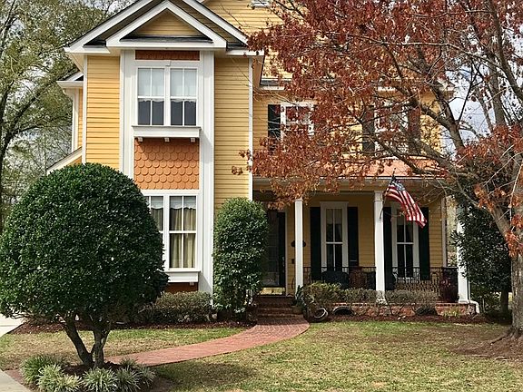 2nd image of 9 Garden District Pl #10