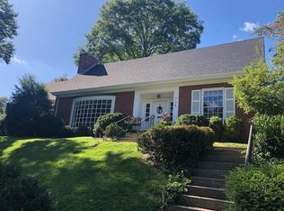 2176 Washington Blvd, Huntington, WV 25701