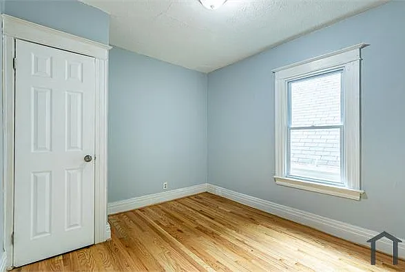 437 Cottage St #437 — Photo 16