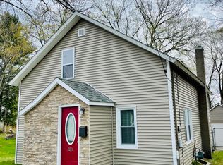 528 S Higbee St, Reed City, MI 49677