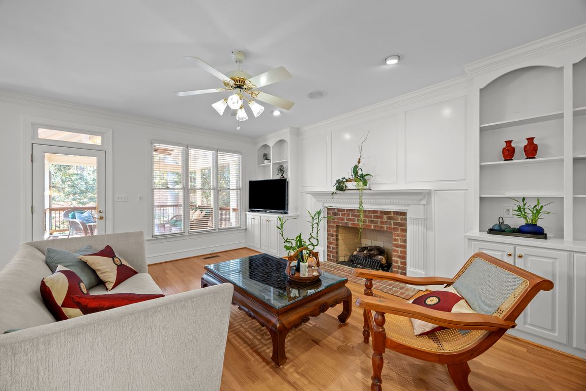 next background image