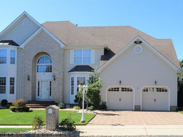 6 Apple Ridge Way, East Brunswick, NJ 08816
