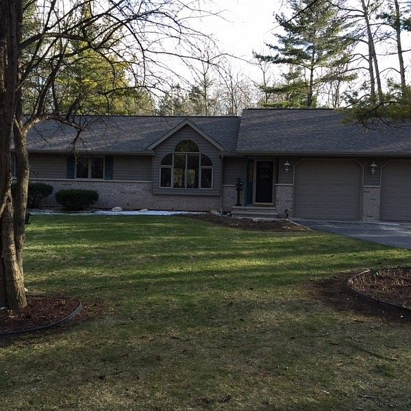 1st image of 5997 Dennis Dr