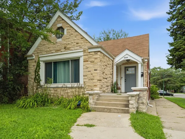 8559 S Phillips Ave, Chicago, IL 60617