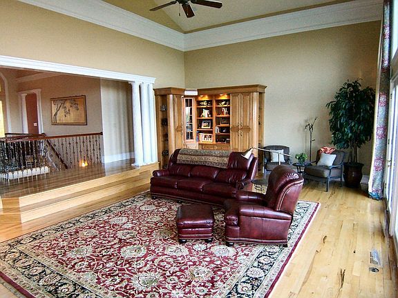 Great Room to Foyer