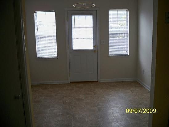 4th image of 2709 B Bluff View Dr