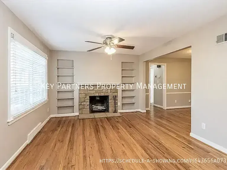 4931 W 72nd Ter — Photo 2