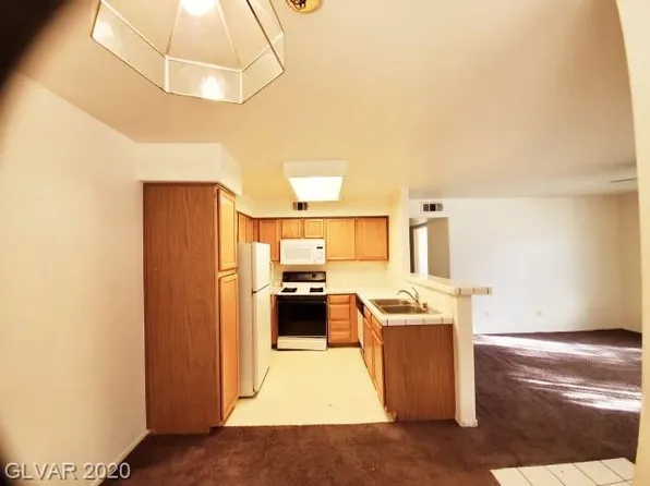 4955 Lindell Rd APT 228, Las Vegas, NV 89118