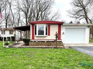 221 E Crawford St, Upper Sandusky, OH 43351