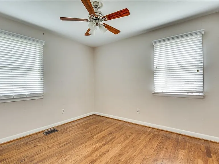 1424 Hosea L Williams Dr NE — Photo 23