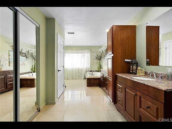 5th image of 26288 Ironwood Ave