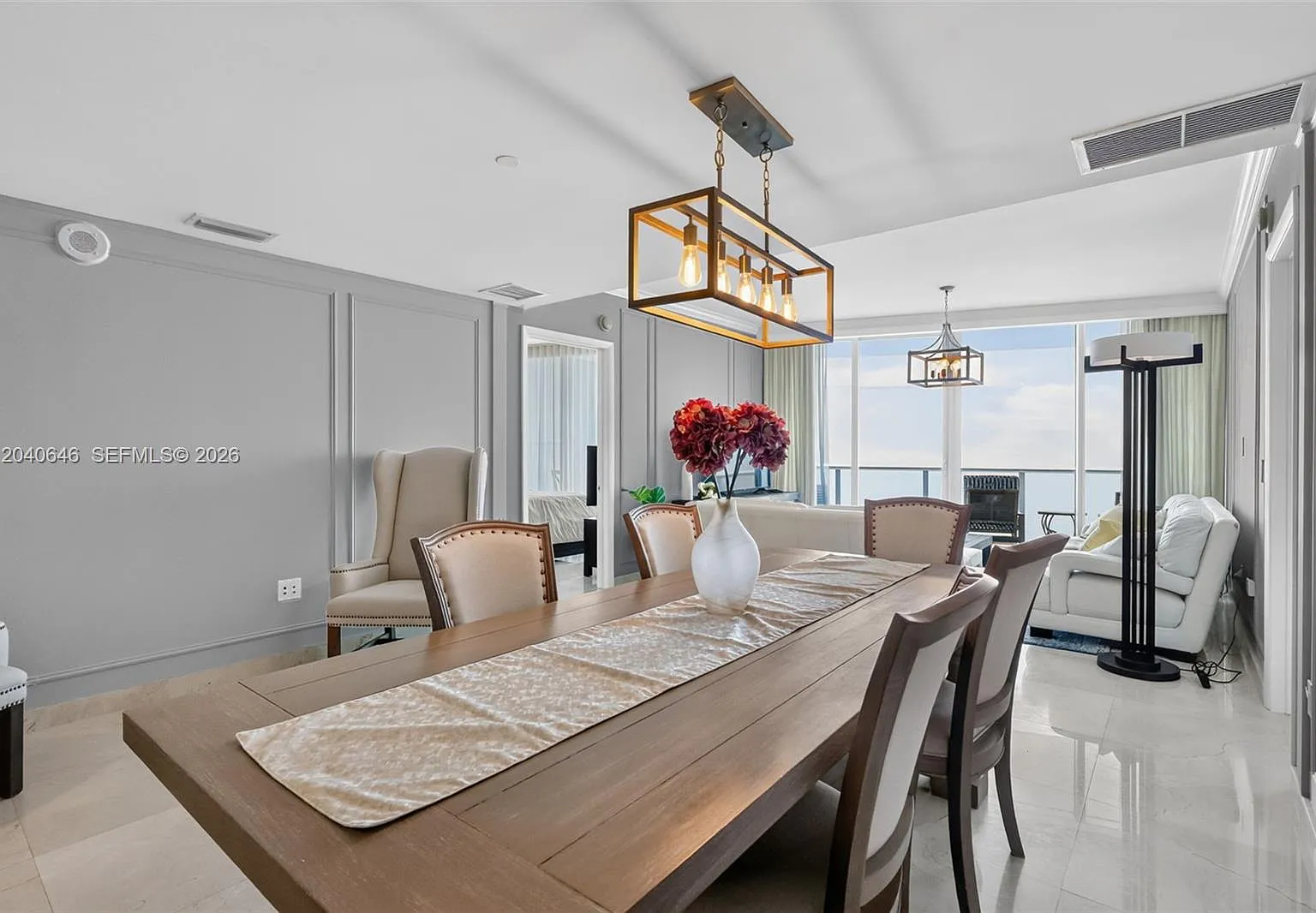 Jade Beach Condo — Photo 4