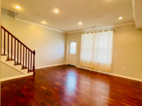 523 Florida Ave NE, Washington, DC 20002