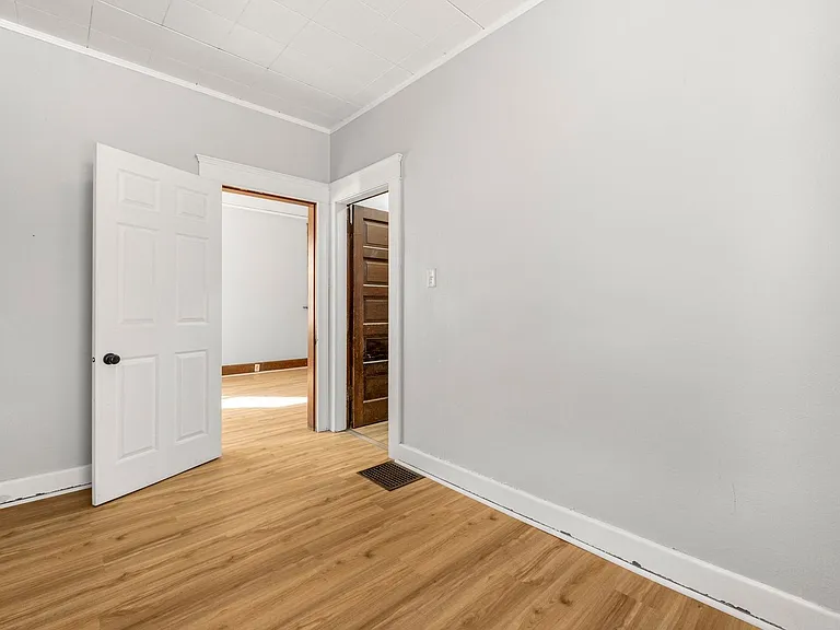 2118 Webster St — Photo 27