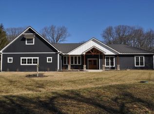 7102 Greenwell Rd, Huntertown, IN 46723