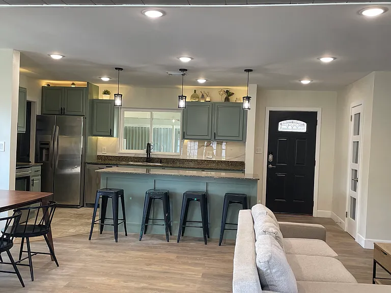 1410 Maury Rd — Photo 4
