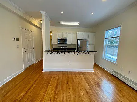 2 bed, 1.0 bath, $4,450 — Photo 1