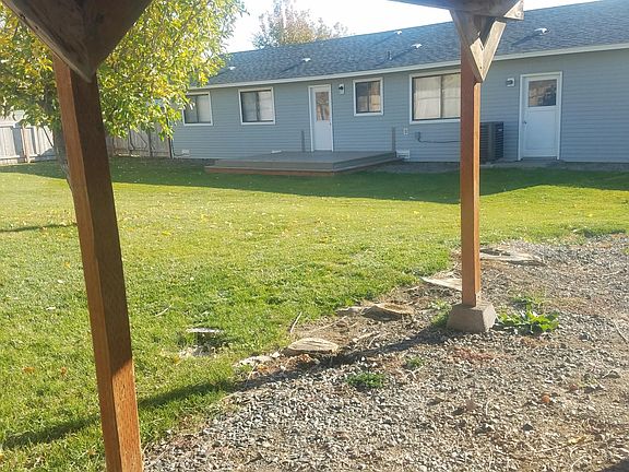 2nd image of 1312 Della Ave