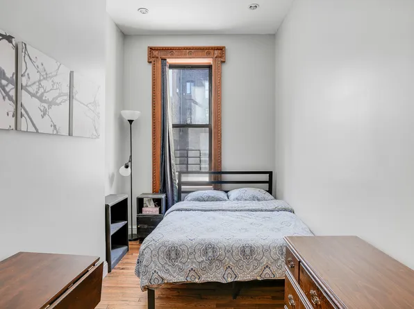 205 Edgecombe Avenue image 9 of 20