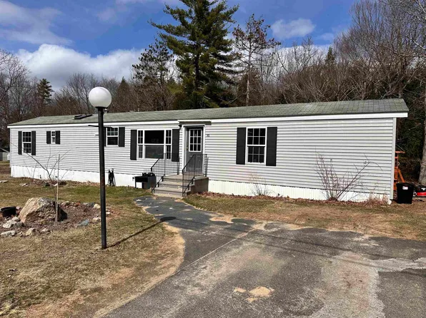 90 Spruce Drive, Farmington, NH 03835