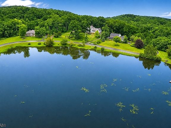 2nd image of 4 Upper Lake Rd