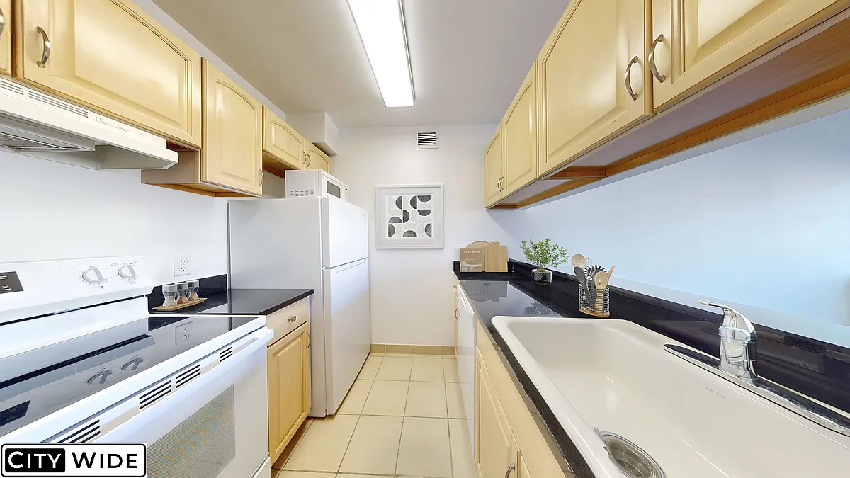 Building Photo - 340 E 29th St #16C